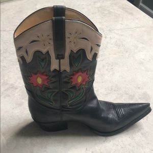 Guess cowboy boots